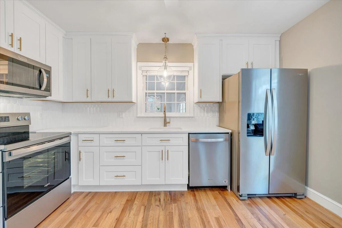 3016 Grandin RD - Photo 10