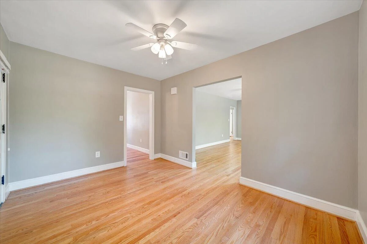 3016 Grandin RD - Photo 16