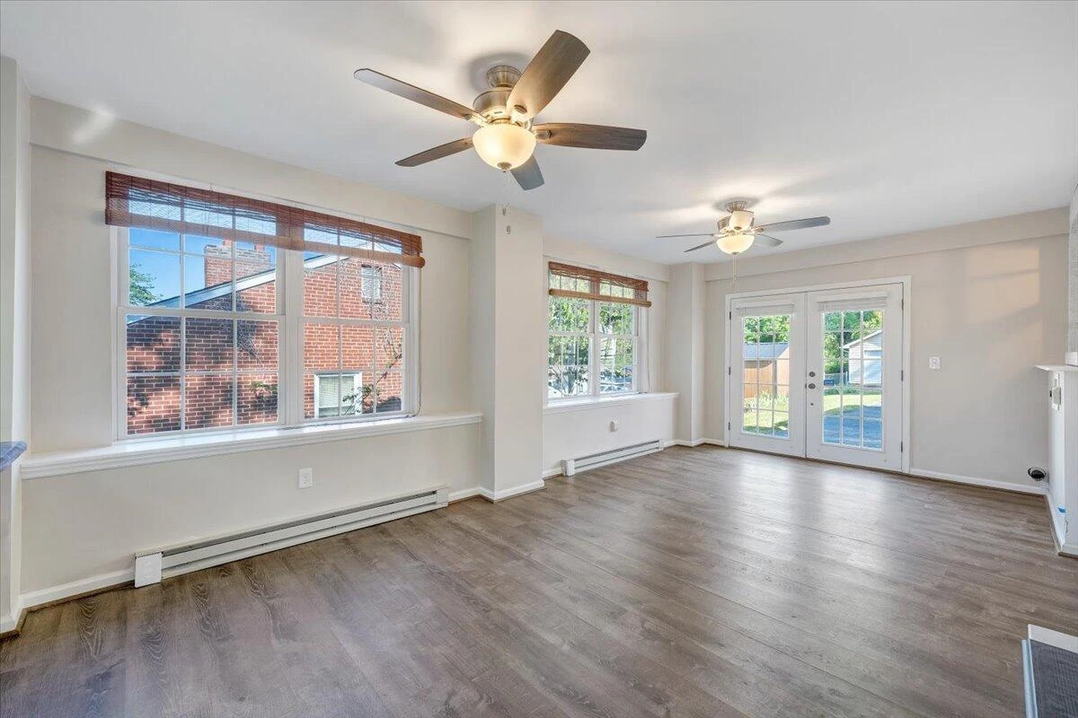 3016 Grandin RD - Photo 18