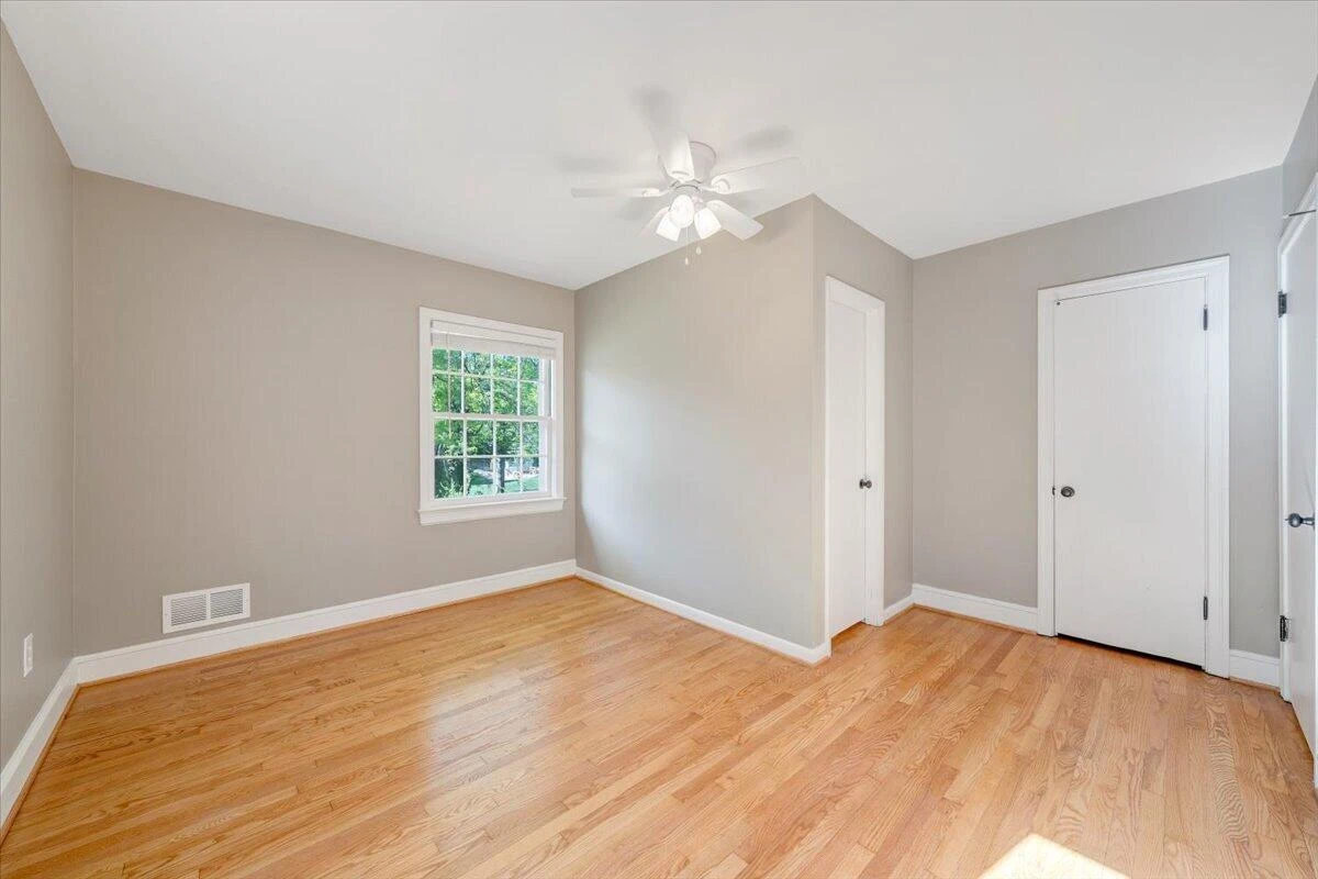 3016 Grandin RD - Photo 22