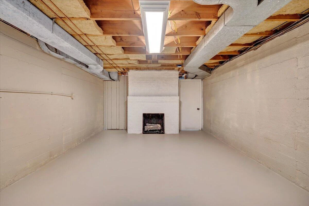 3016 Grandin RD - Photo 31