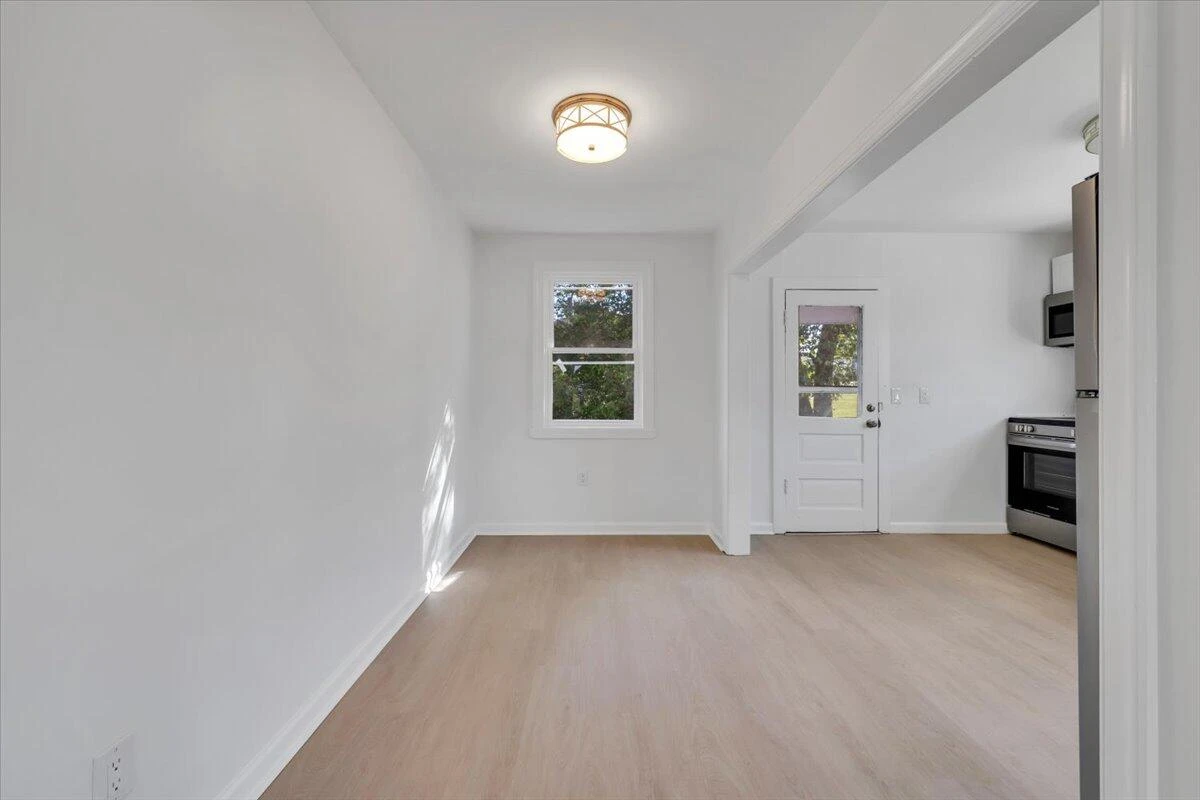 2138 Bailey AVE - Photo 11