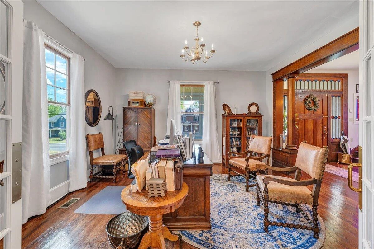1701 Patterson AVE SW - Photo 13