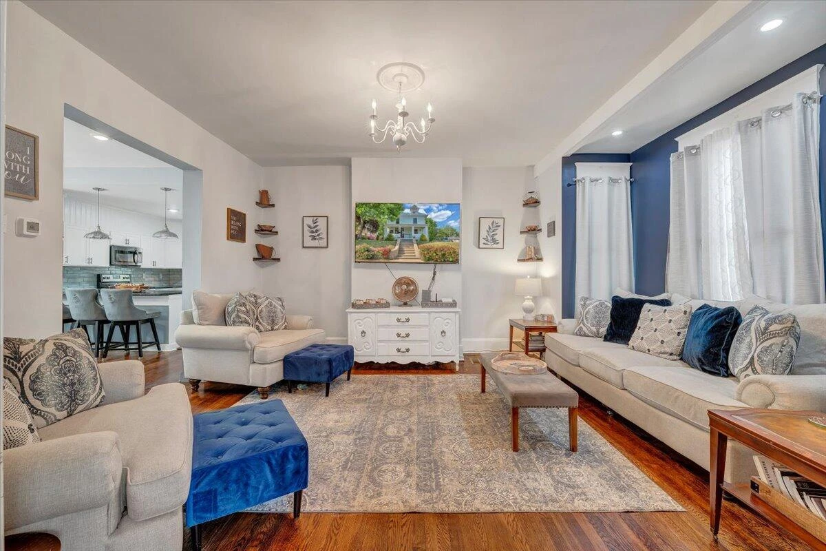 1701 Patterson AVE SW - Photo 16