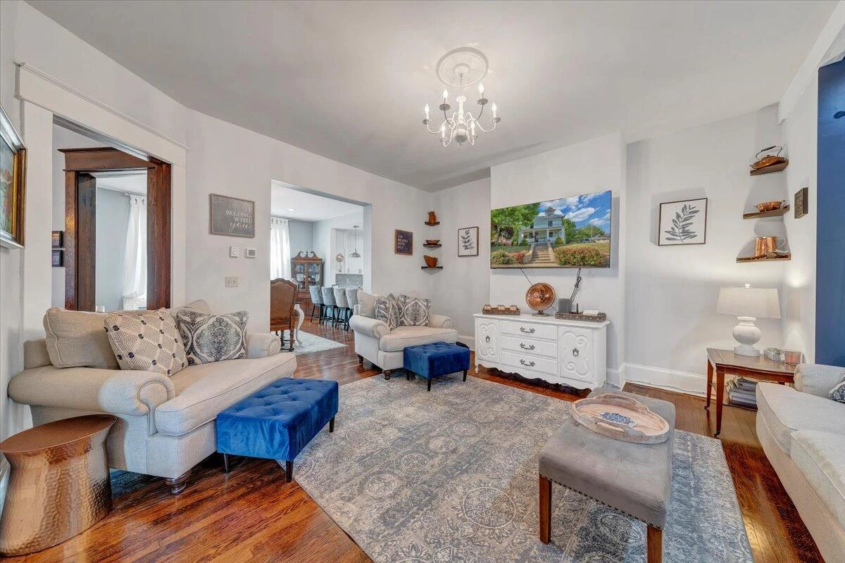 1701 Patterson AVE SW - Photo 18