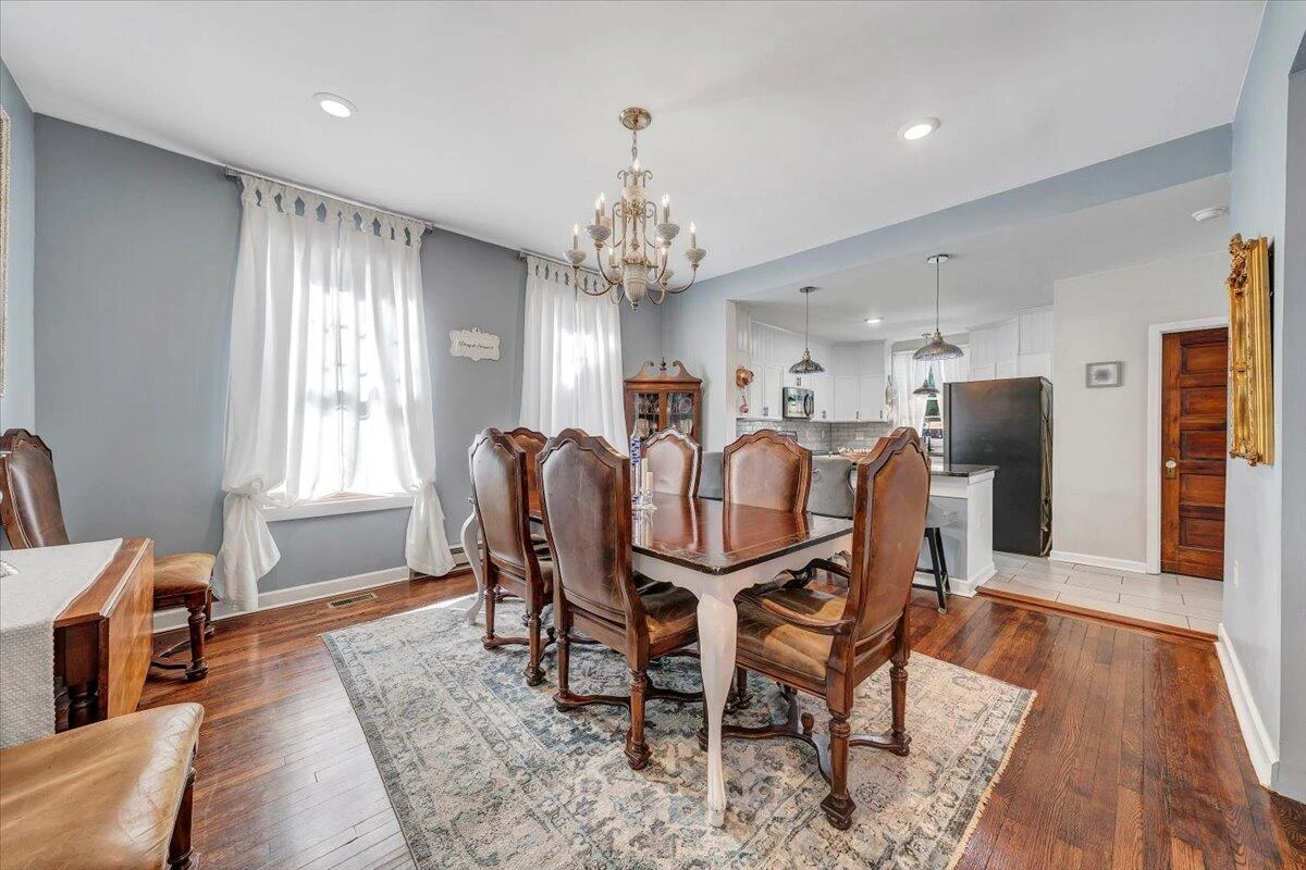 1701 Patterson AVE SW - Photo 23