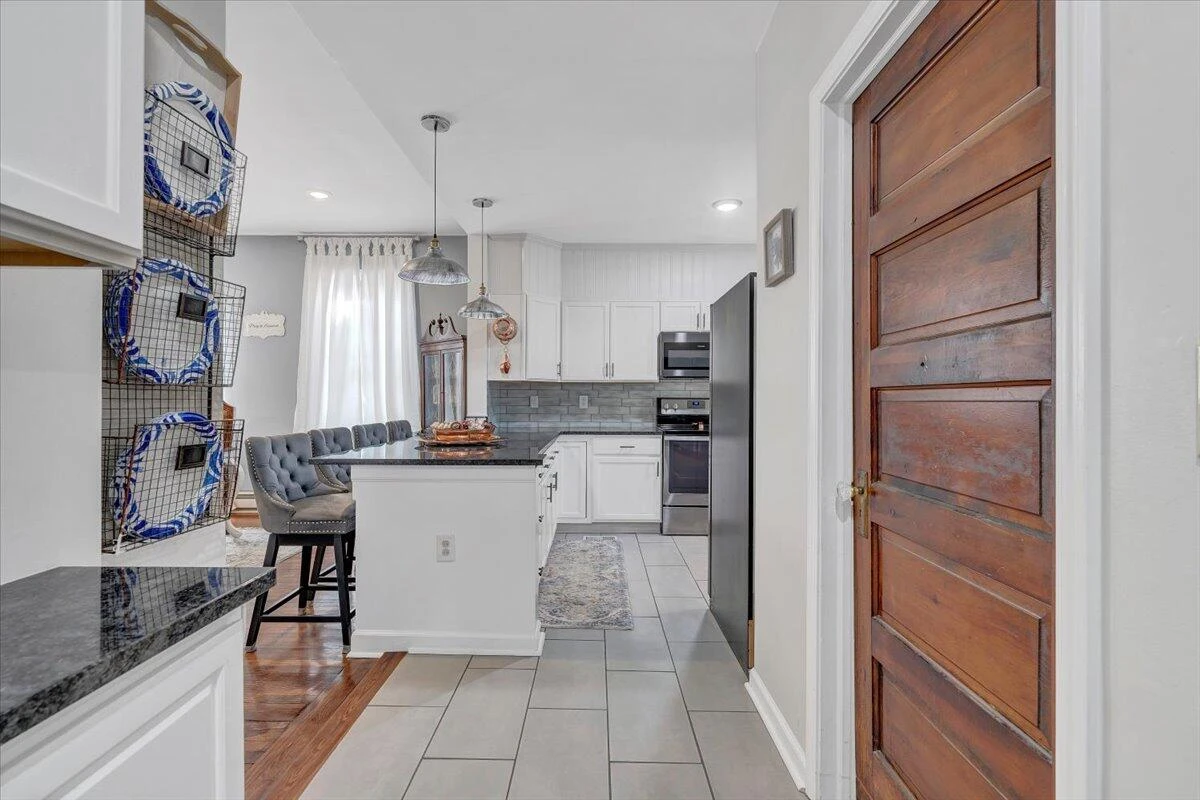 1701 Patterson AVE SW - Photo 26