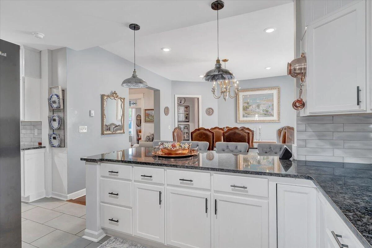 1701 Patterson AVE SW - Photo 30
