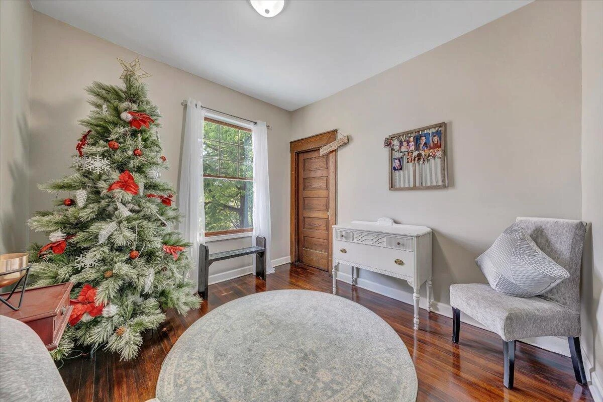 1701 Patterson AVE SW - Photo 34