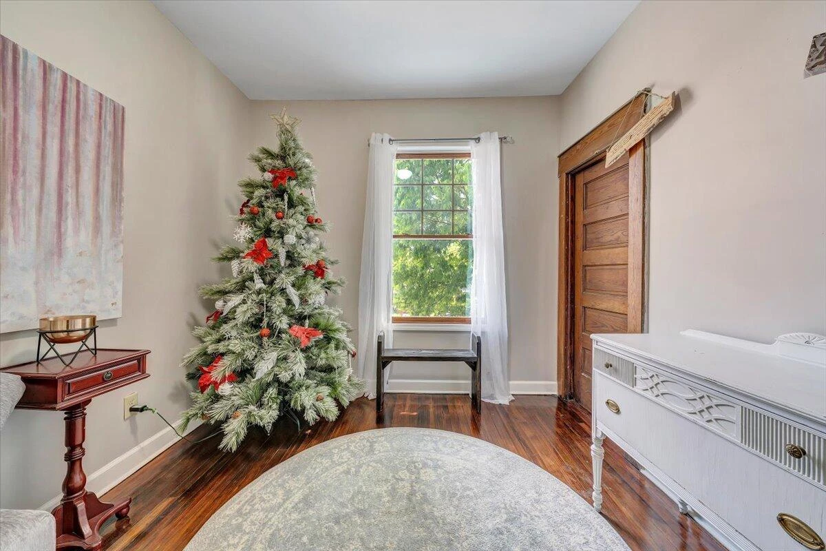 1701 Patterson AVE SW - Photo 35