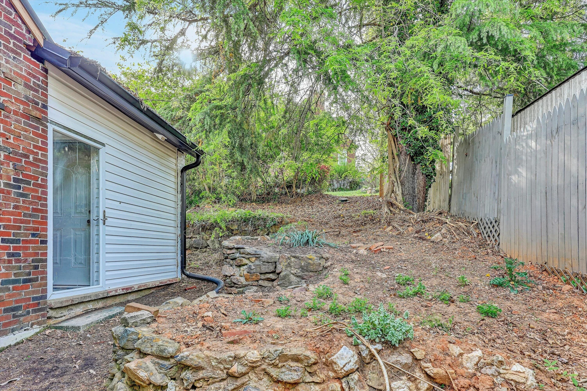 733 Craig ST - Photo 26
