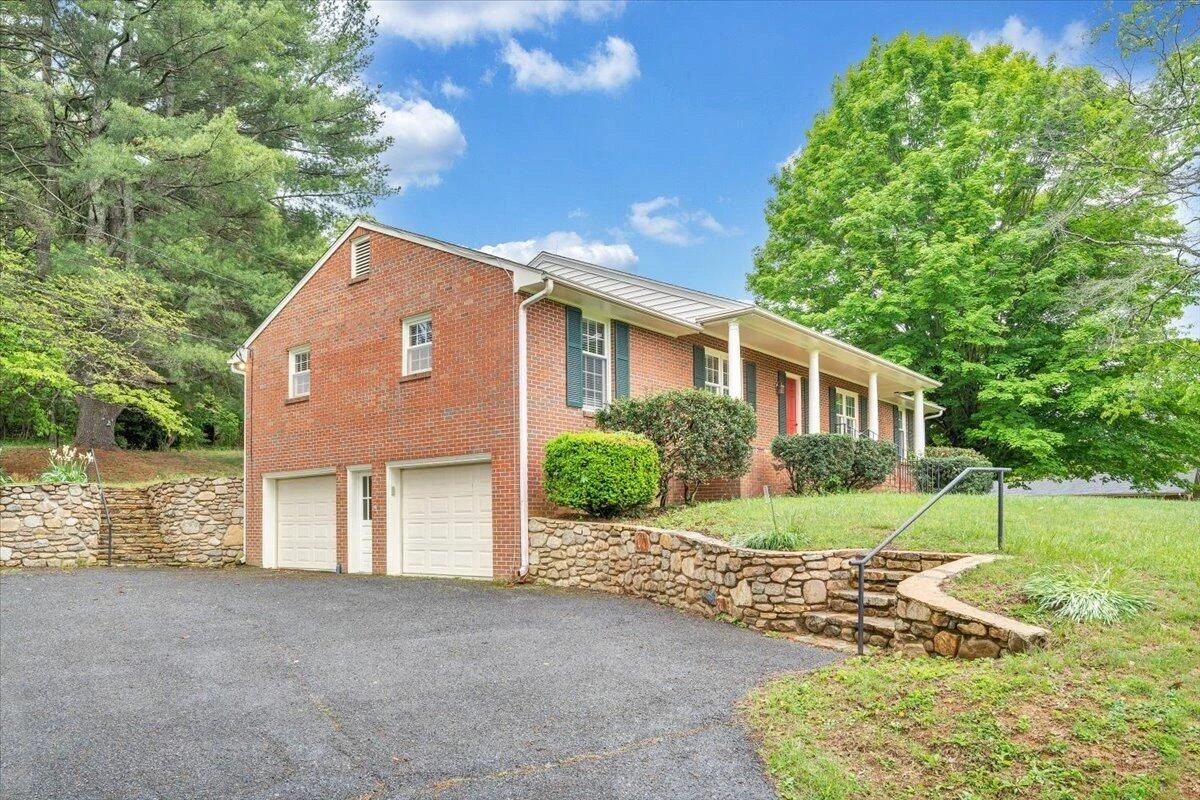 9590 Lee Hwy - Photo 3