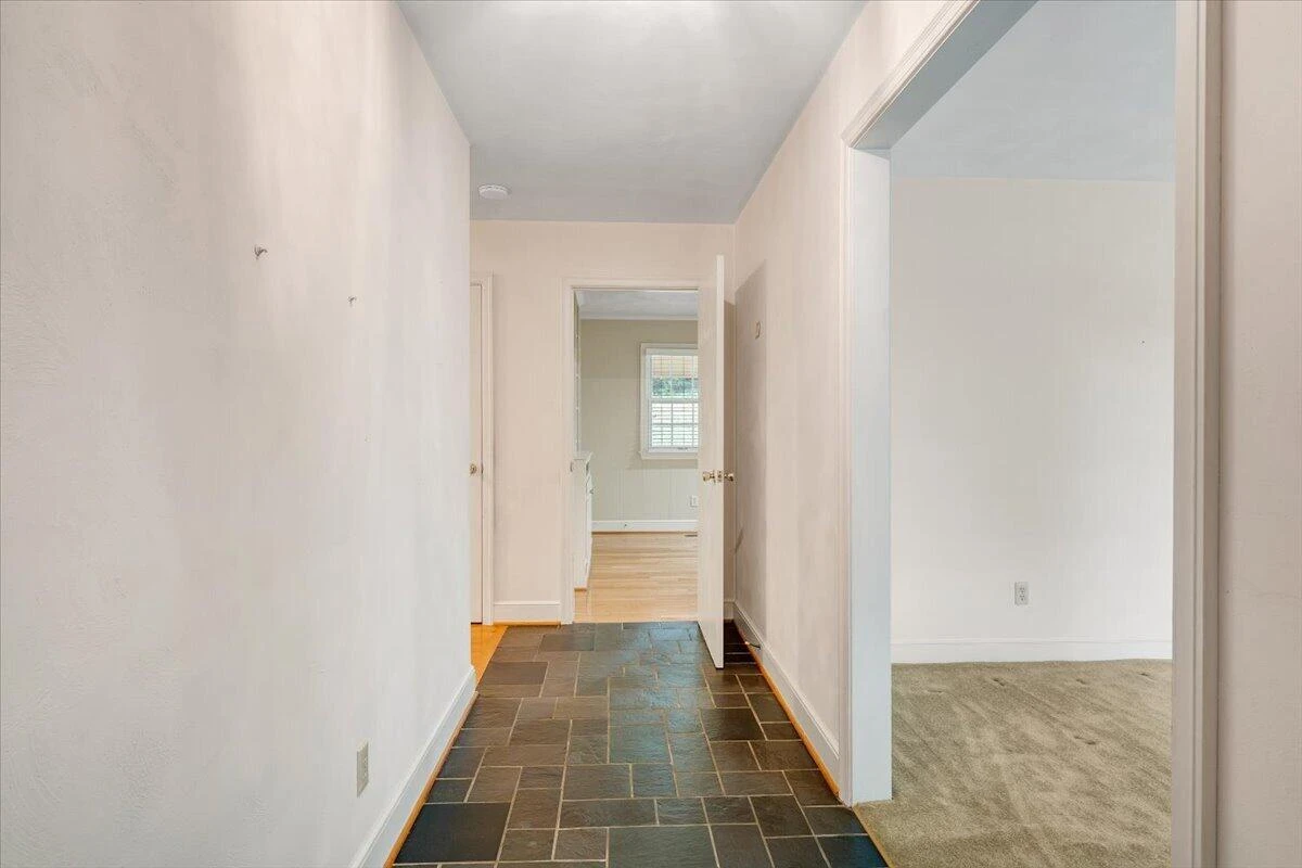 9590 Lee Hwy - Photo 6