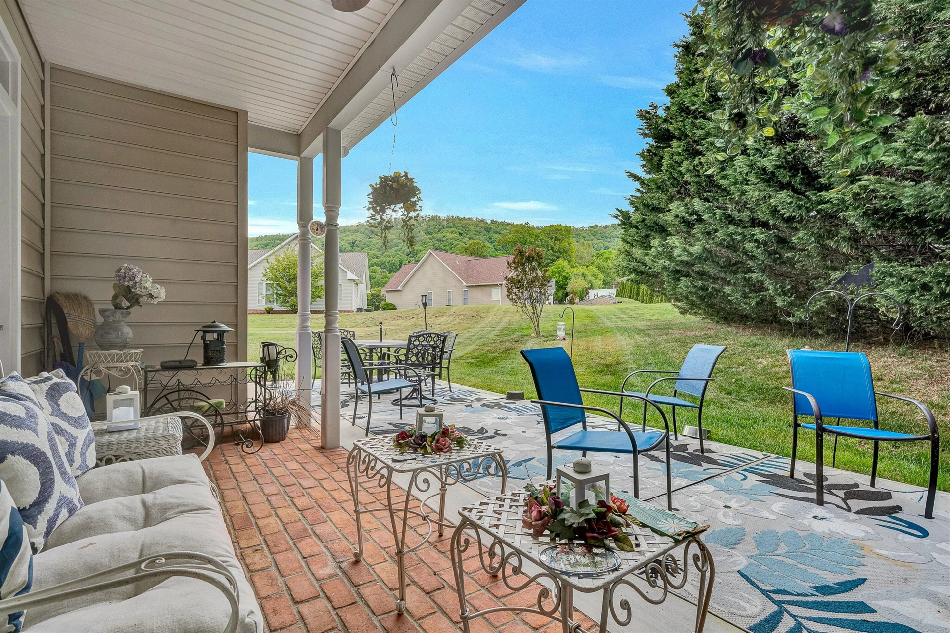 2310 Green Knoll LN - Photo 33