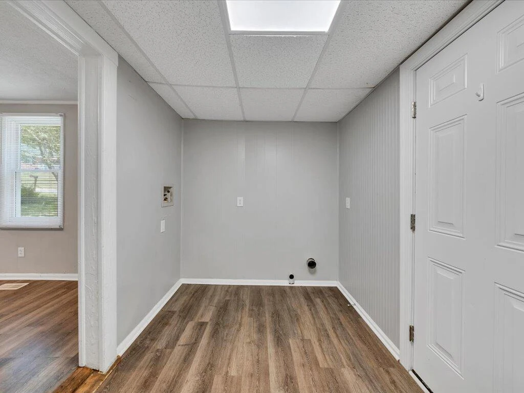 1119 Drewry RD - Photo 13