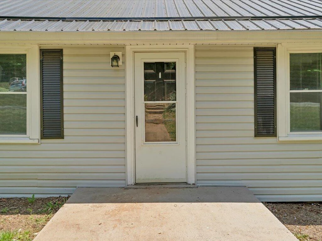 1119 Drewry RD - Photo 2