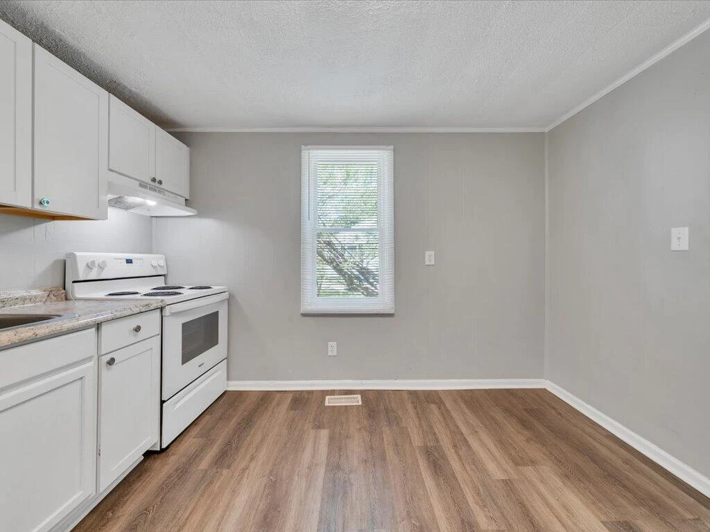 1119 Drewry RD - Photo 7