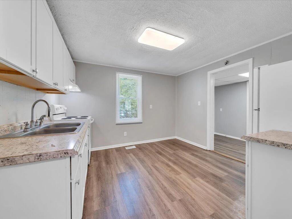 1119 Drewry RD - Photo 8