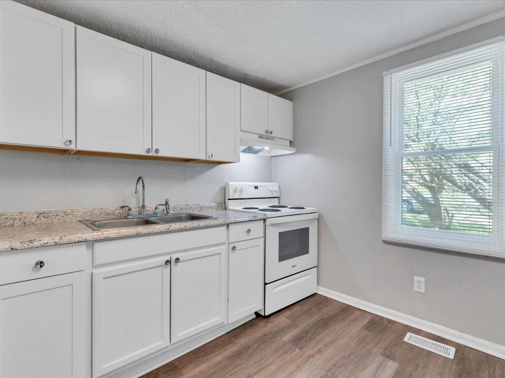 1119 Drewry RD - Photo 9