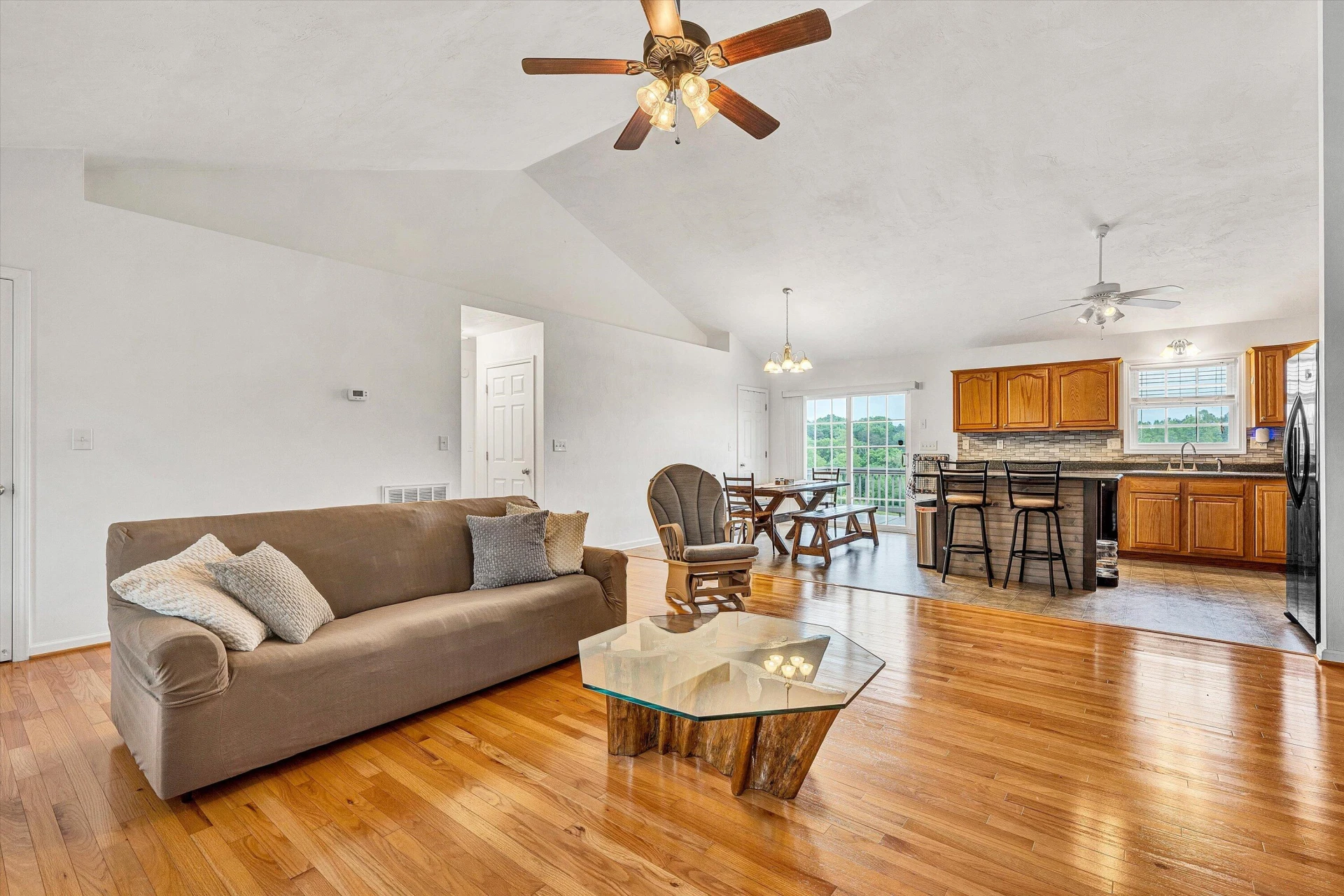 1203 Blankenship RD - Photo 13