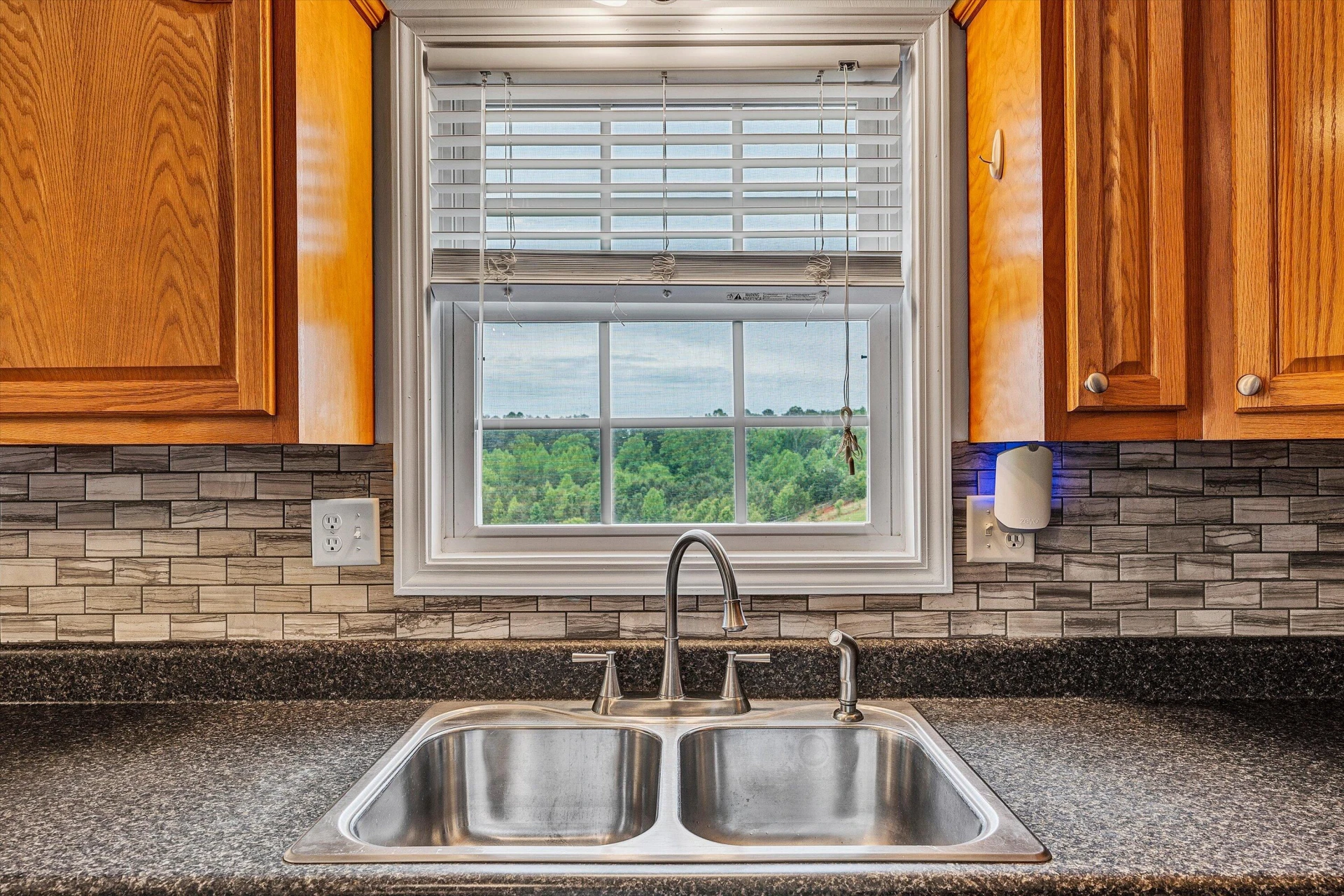 1203 Blankenship RD - Photo 19