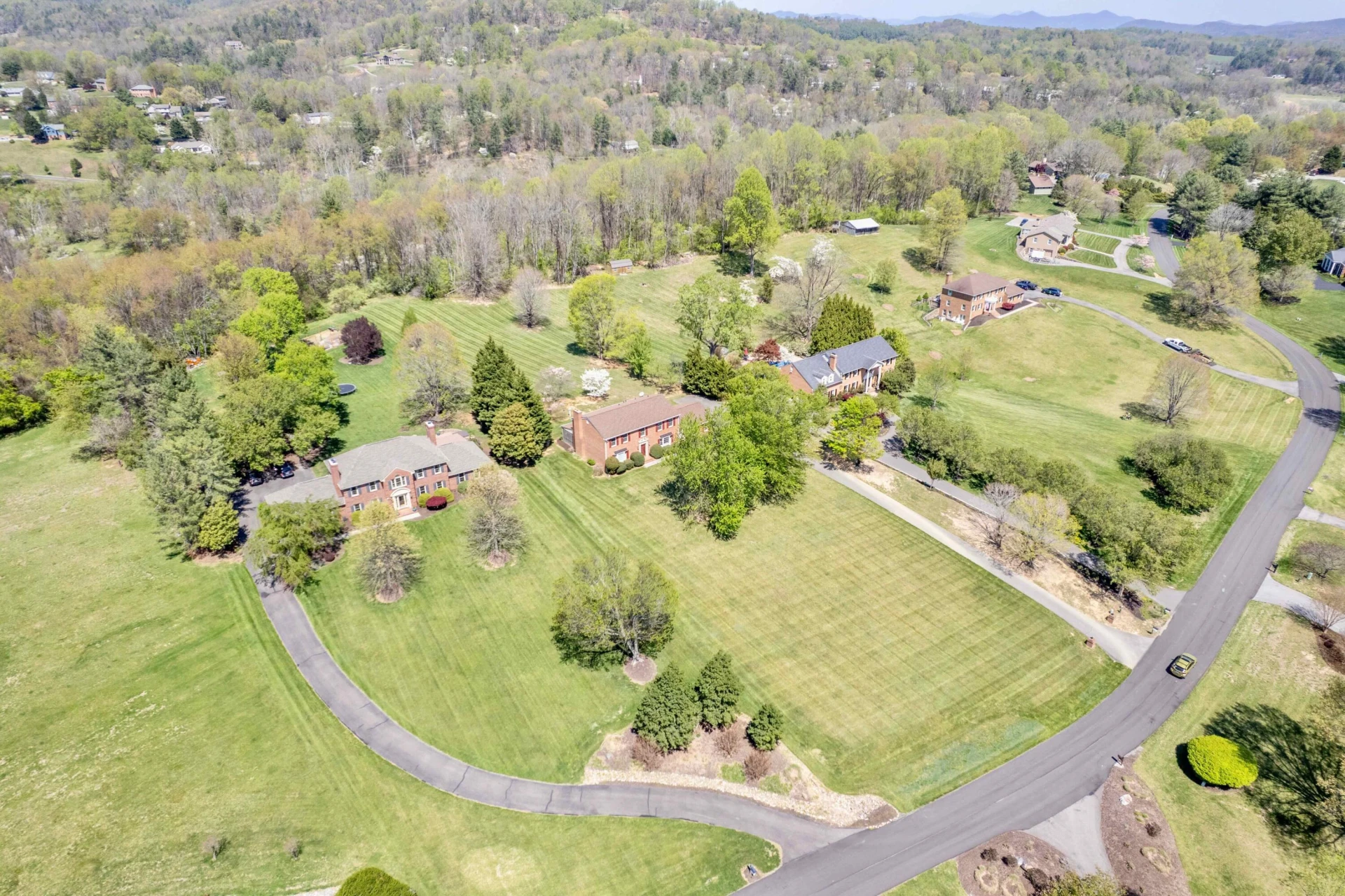 7173 Hollyberry RD SW - Photo 2