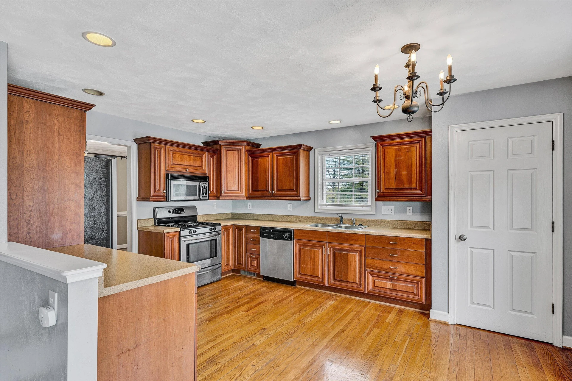 1270 N Mill RD - Photo 10