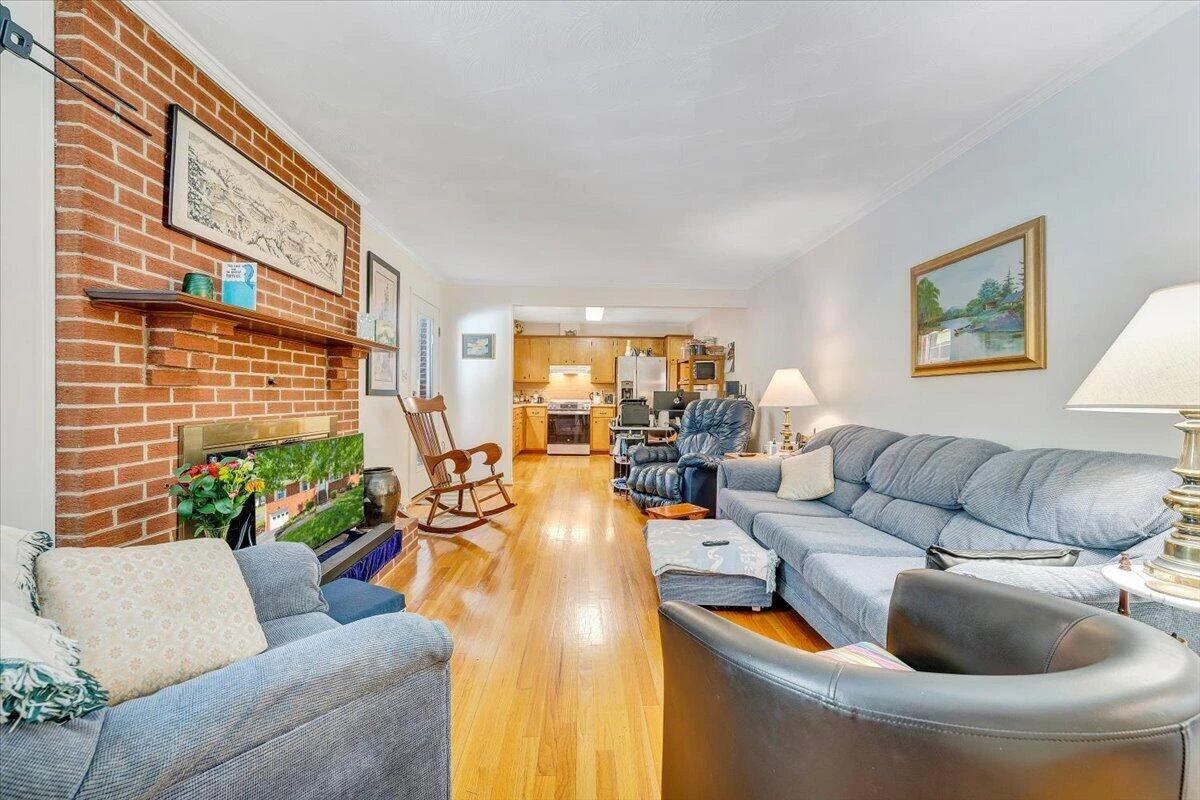 6737 Stonington RD - Photo 15