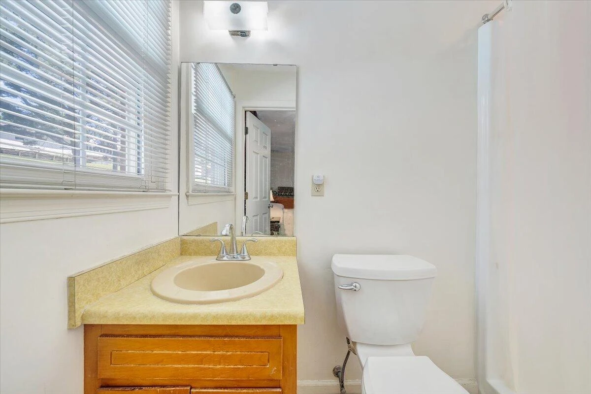 6737 Stonington RD - Photo 19