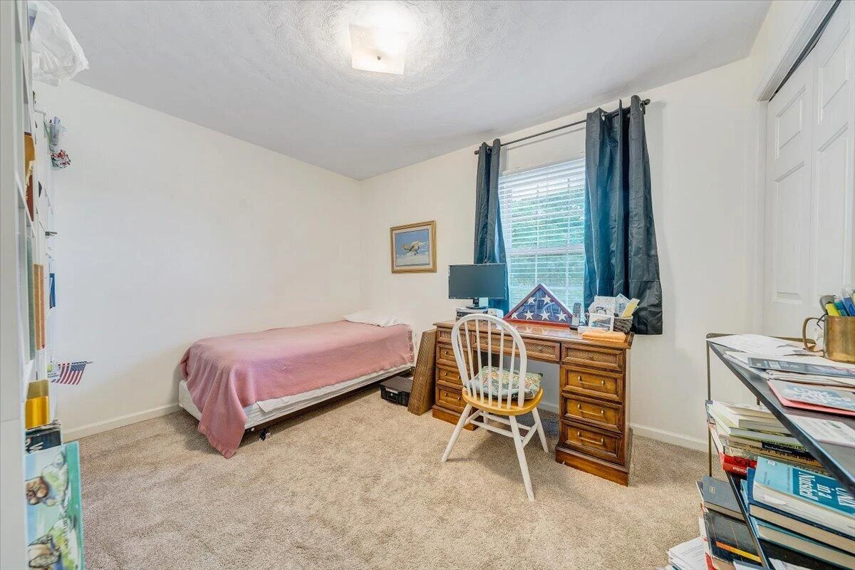 6737 Stonington RD - Photo 23