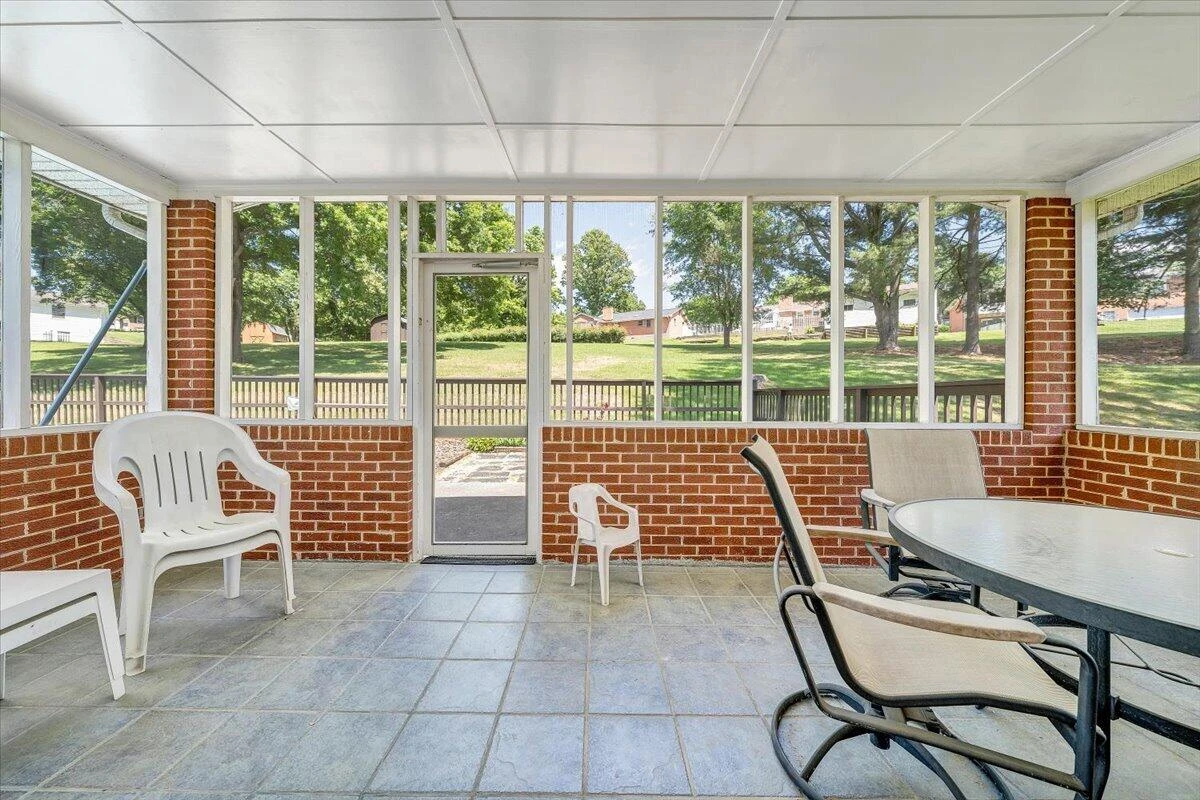 6737 Stonington RD - Photo 26