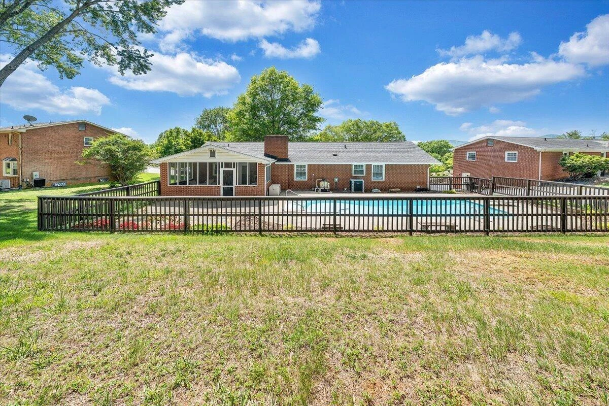 6737 Stonington RD - Photo 35