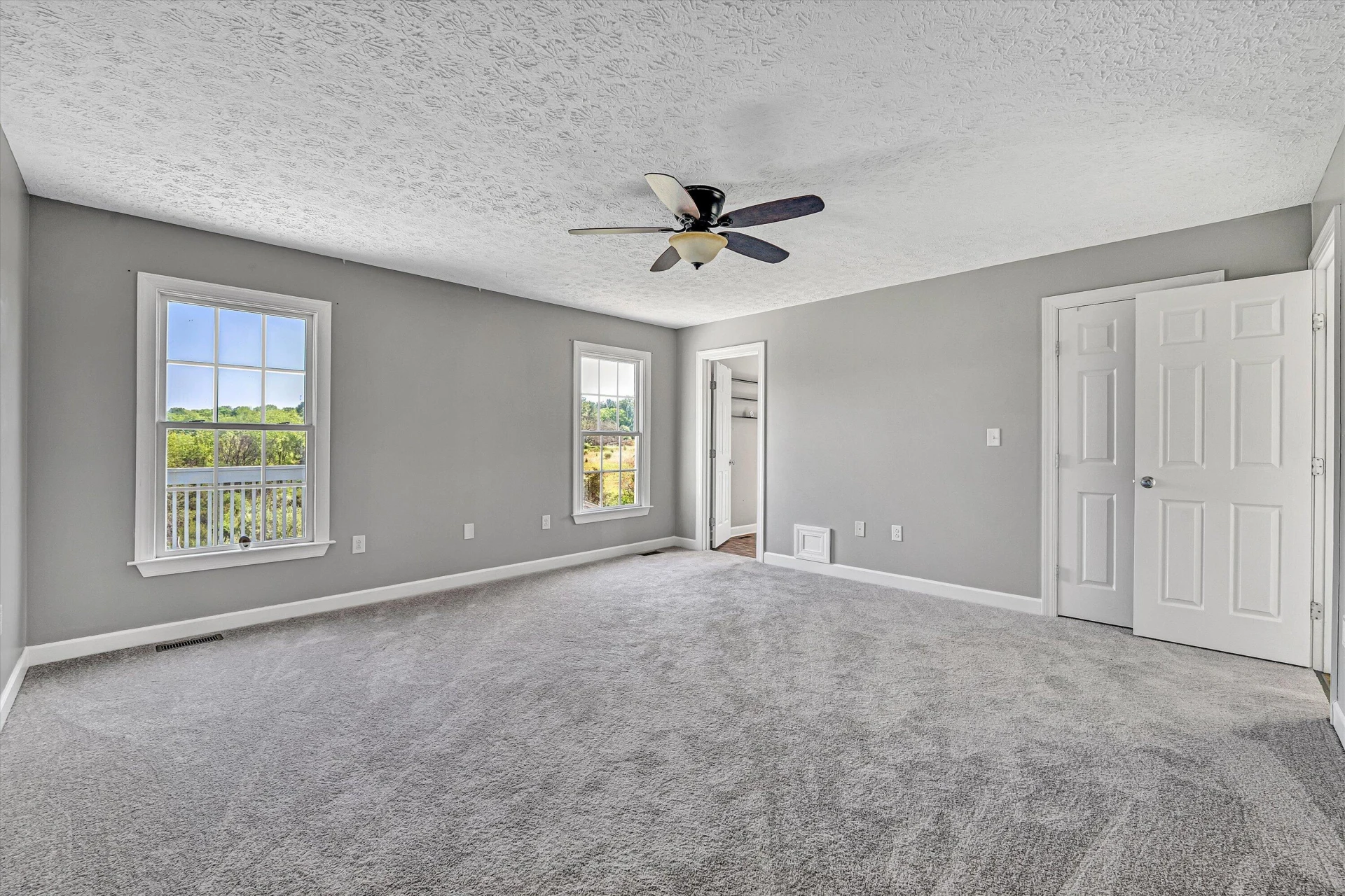1429 JEFFERSON TER - Photo 16