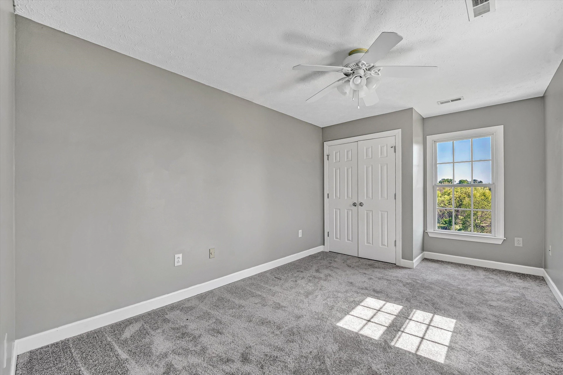 1429 JEFFERSON TER - Photo 22