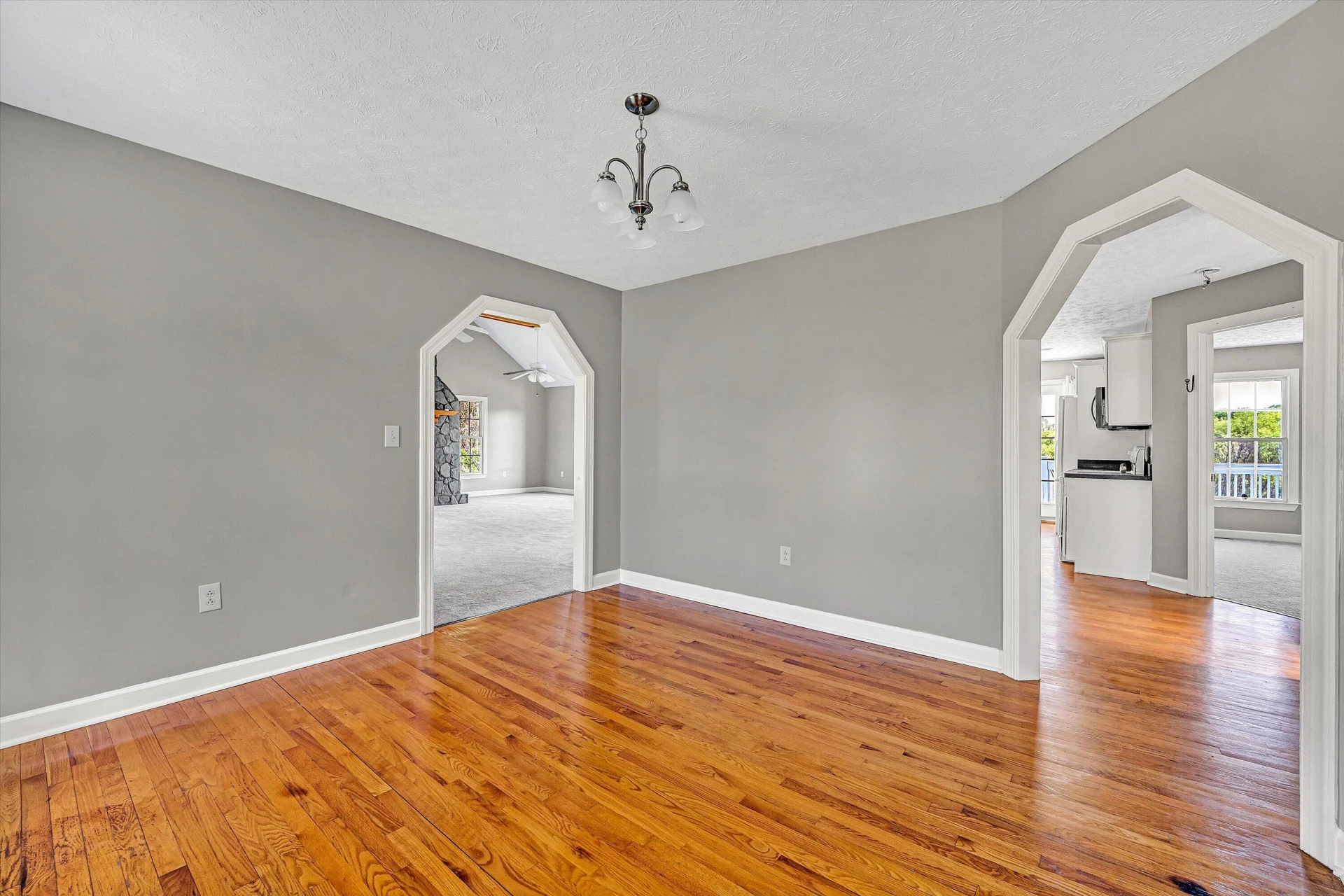 1429 JEFFERSON TER - Photo 8