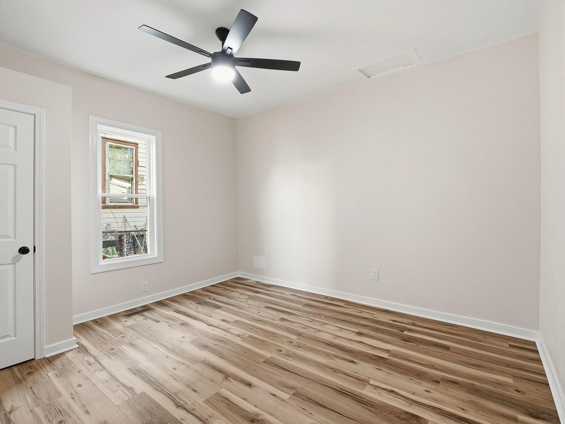 1224 Stewart AVE SE - Photo 18