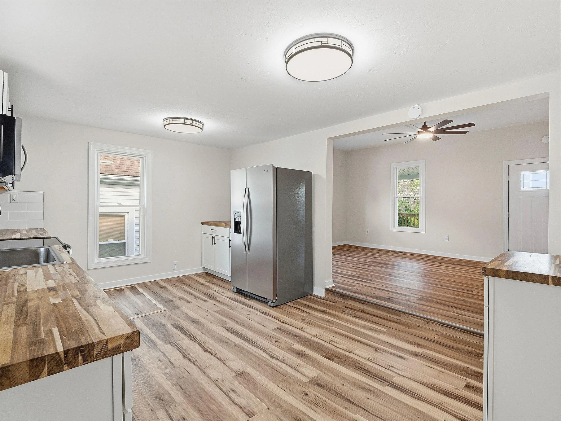 1224 Stewart AVE SE - Photo 8