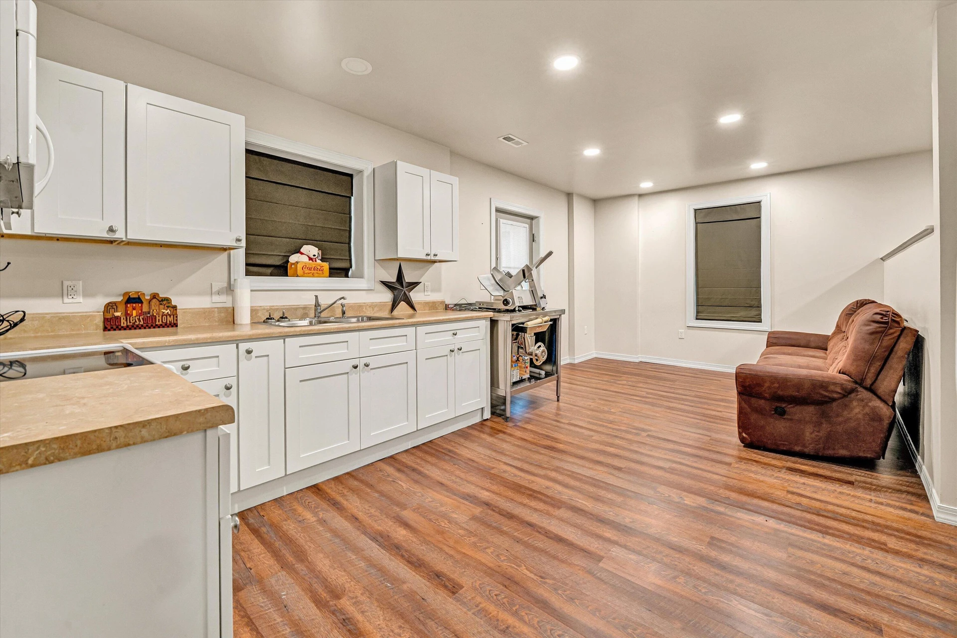 2866 Rucker RD - Photo 13