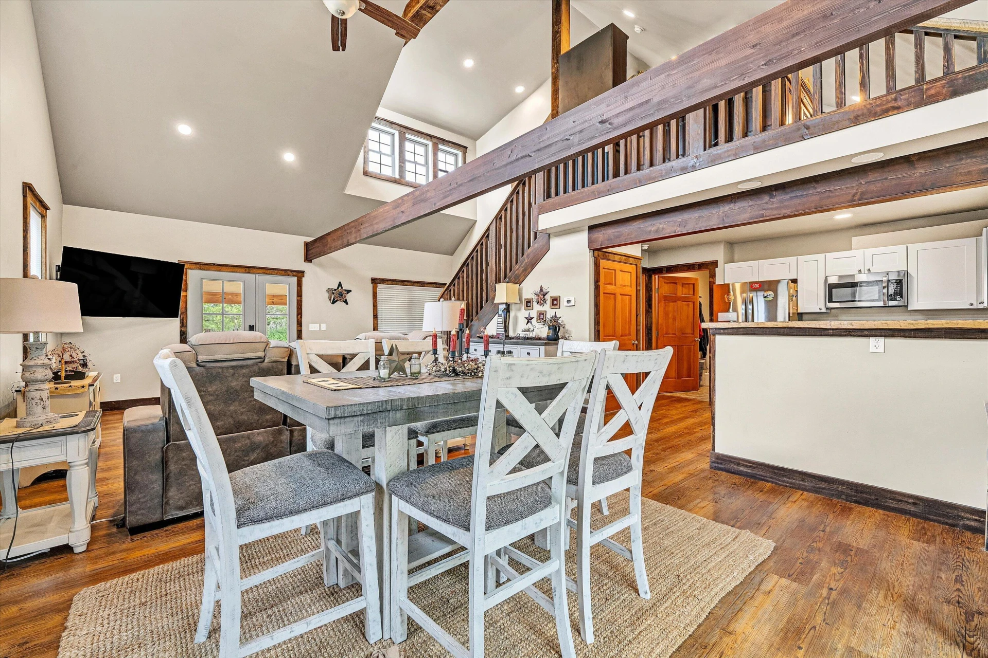 2866 Rucker RD - Photo 28