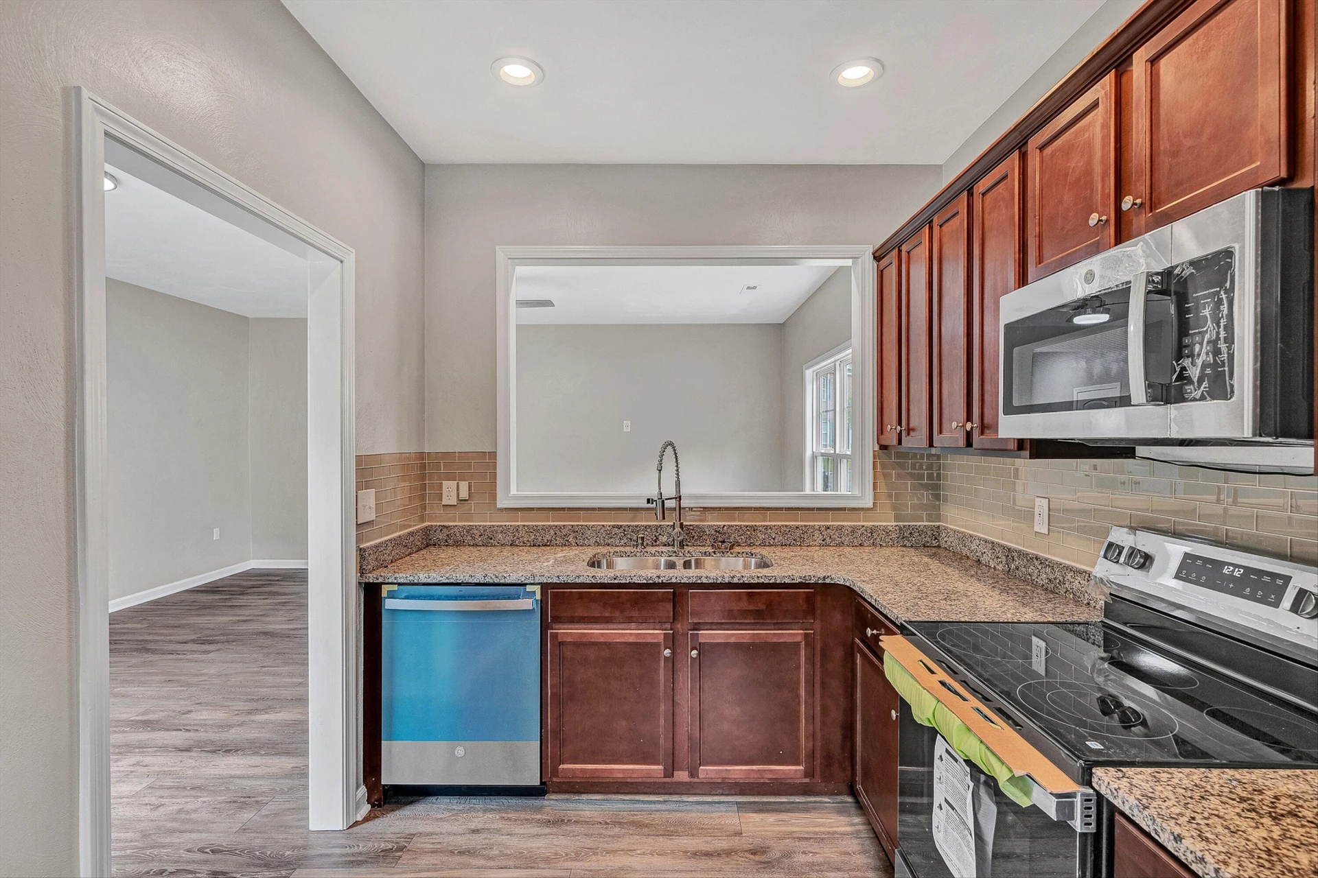 4231 Hannah Belle WAY - Photo 12