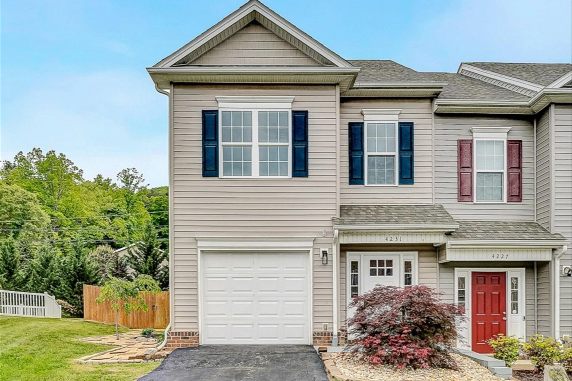 4231 Hannah Belle WAY - Photo 2