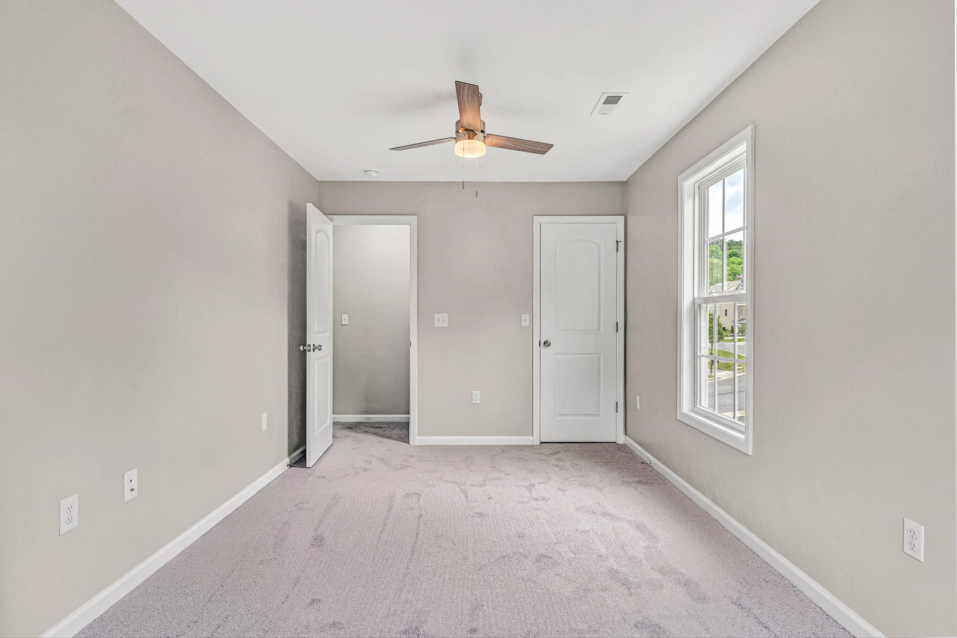 4231 Hannah Belle WAY - Photo 22