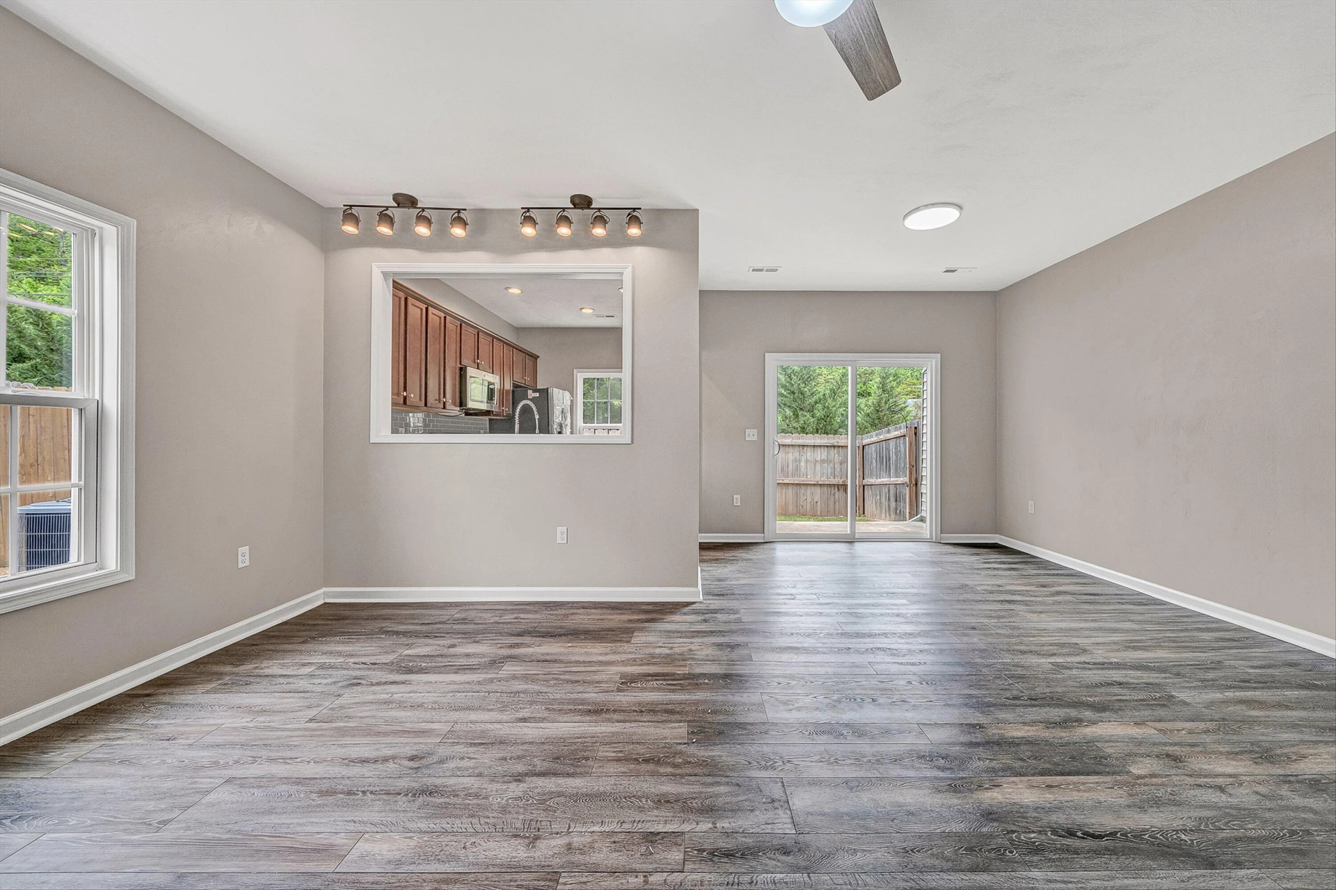 4231 Hannah Belle WAY - Photo 7