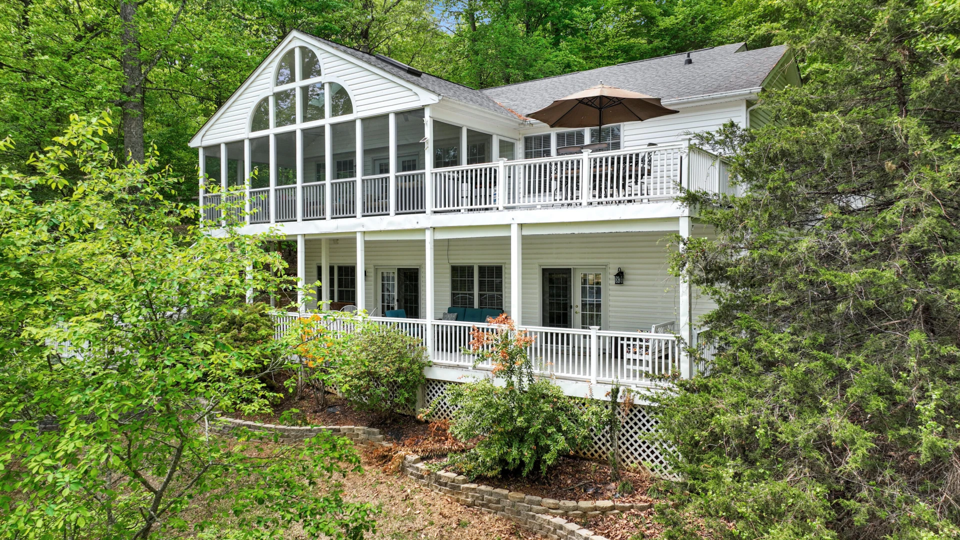 112 Creeden DR - Photo 3