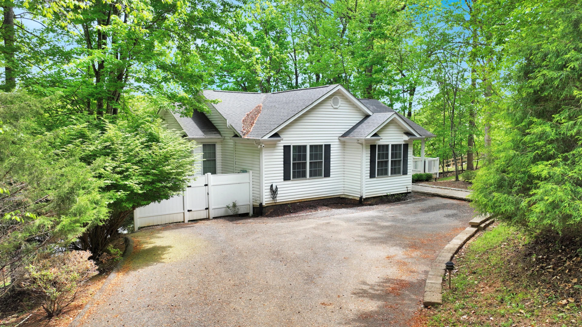 112 Creeden DR - Photo 4
