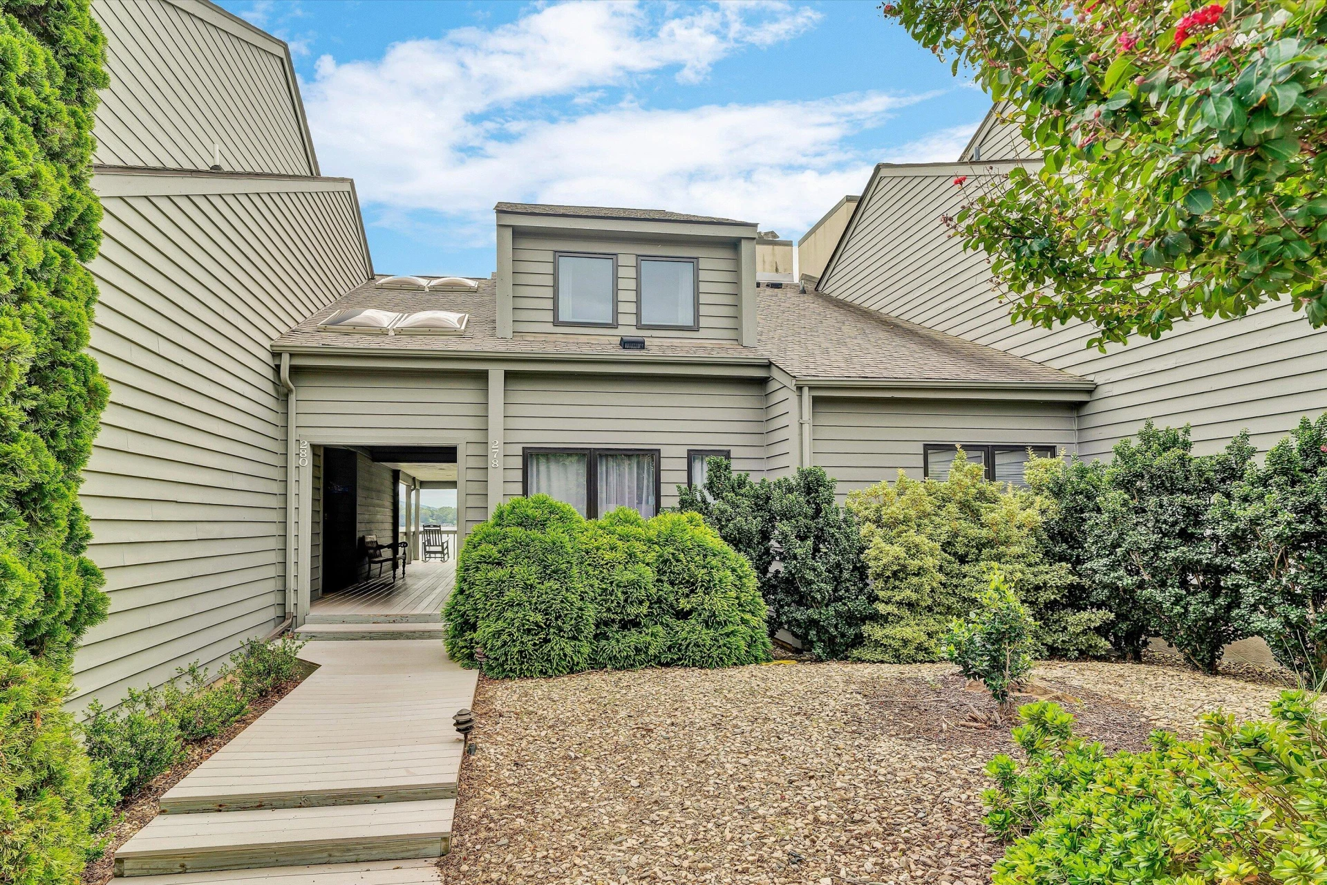 278 Peninsula Point DR - Photo 5
