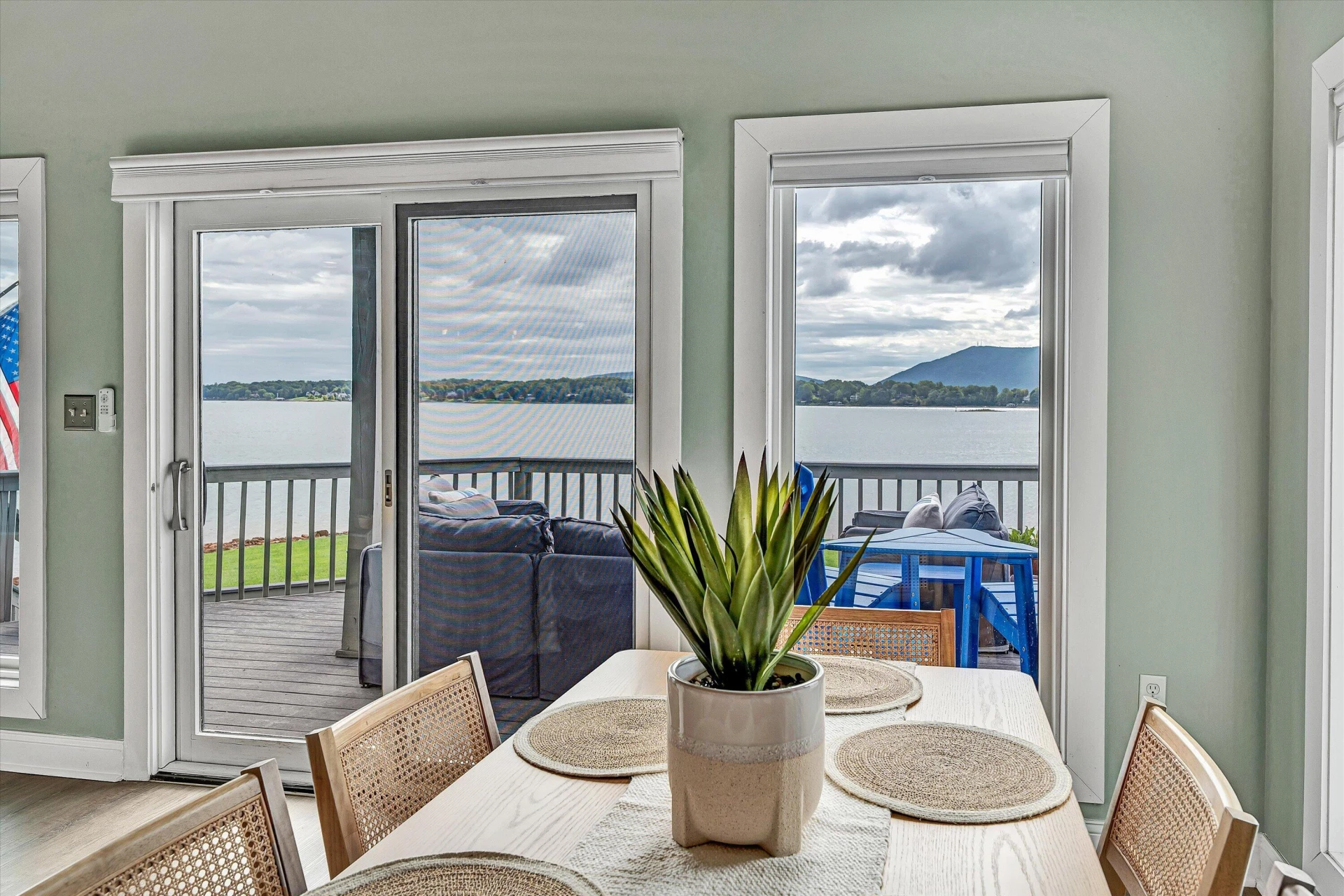 278 Peninsula Point DR - Photo 14