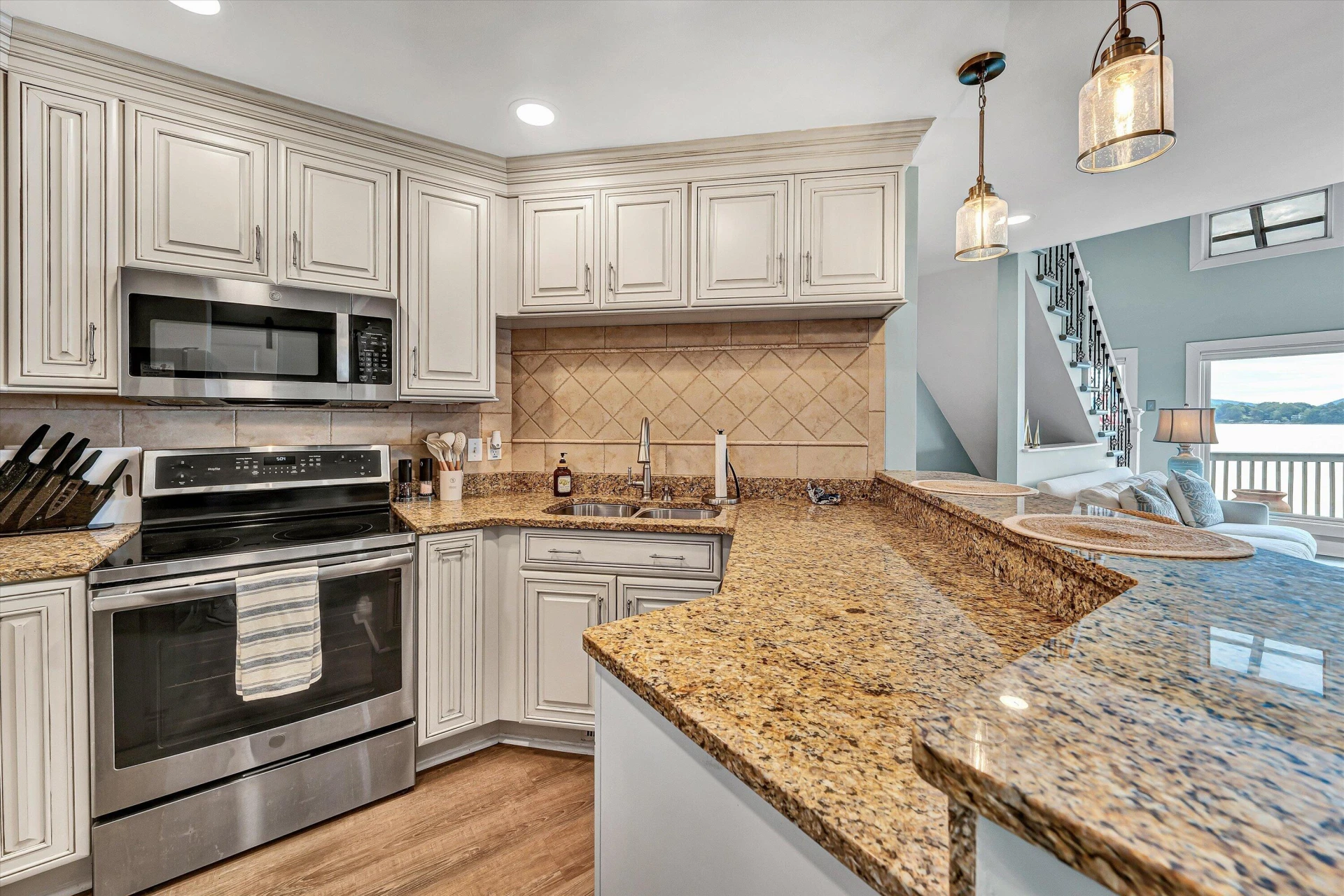 278 Peninsula Point DR - Photo 19