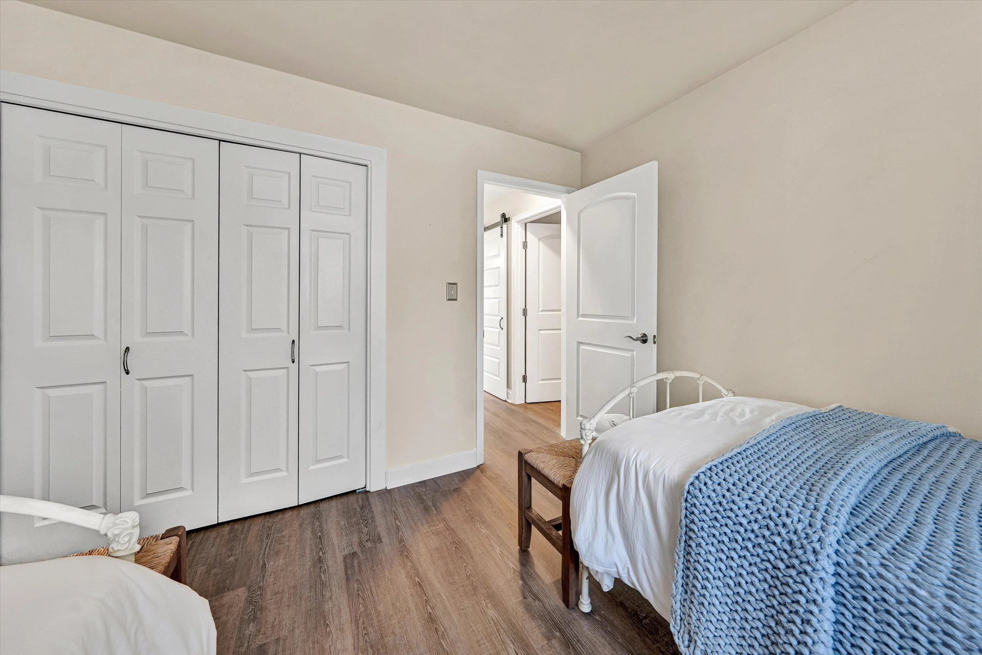 278 Peninsula Point DR - Photo 26