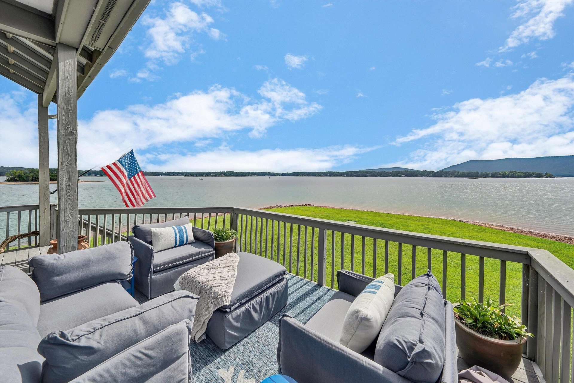 278 Peninsula Point DR - Photo 33